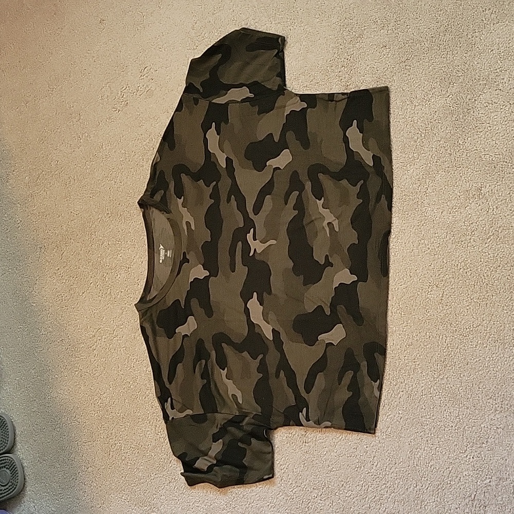 Cropped oversized workout top